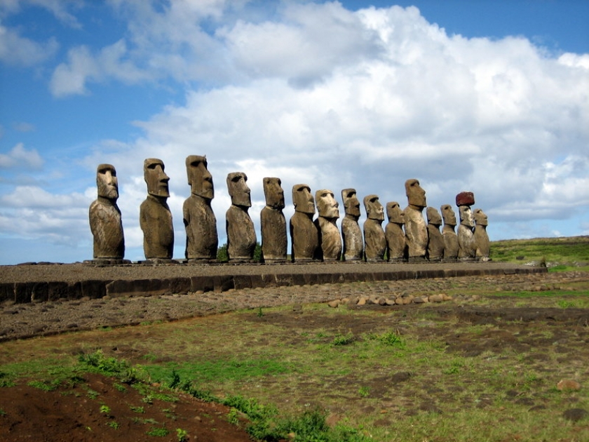Moais Ilha de Pascoa - Coleção de Tantrese Esculturas (@tantreseesculturas)
