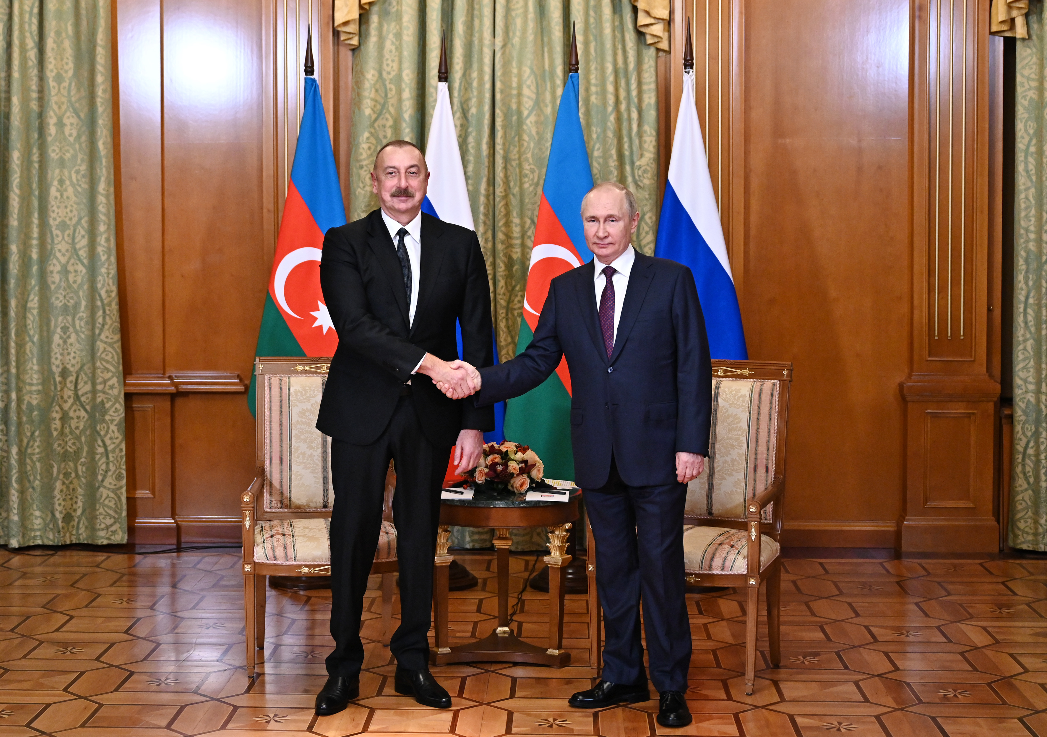 Двусторонние переговоры. Встреча президента России и Азербайджана.