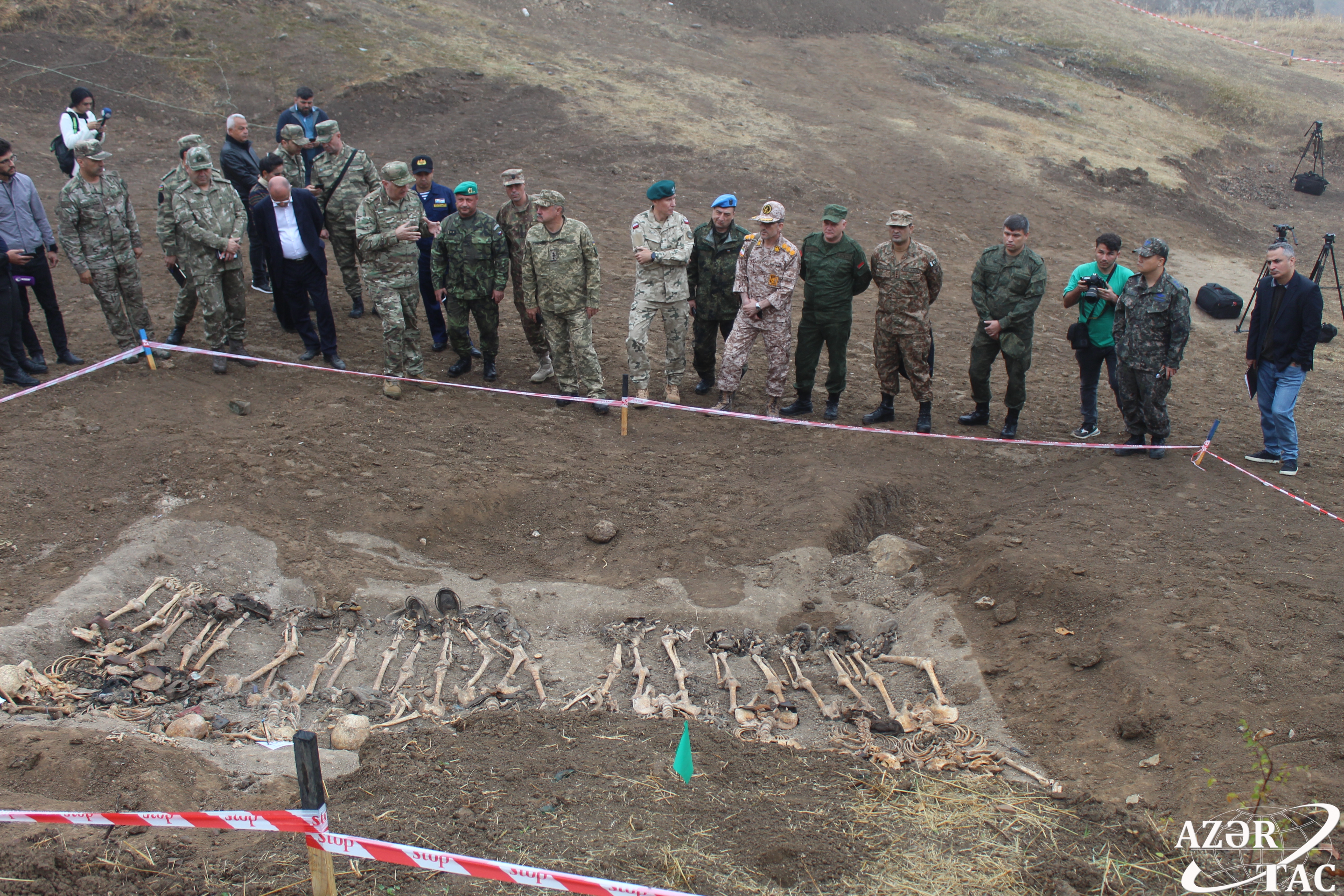 Аз новости сегодня ахар аз. Массовые захоронения военных. Азербайджанское военное кладбище. Массовые захоронения в Эдилли.