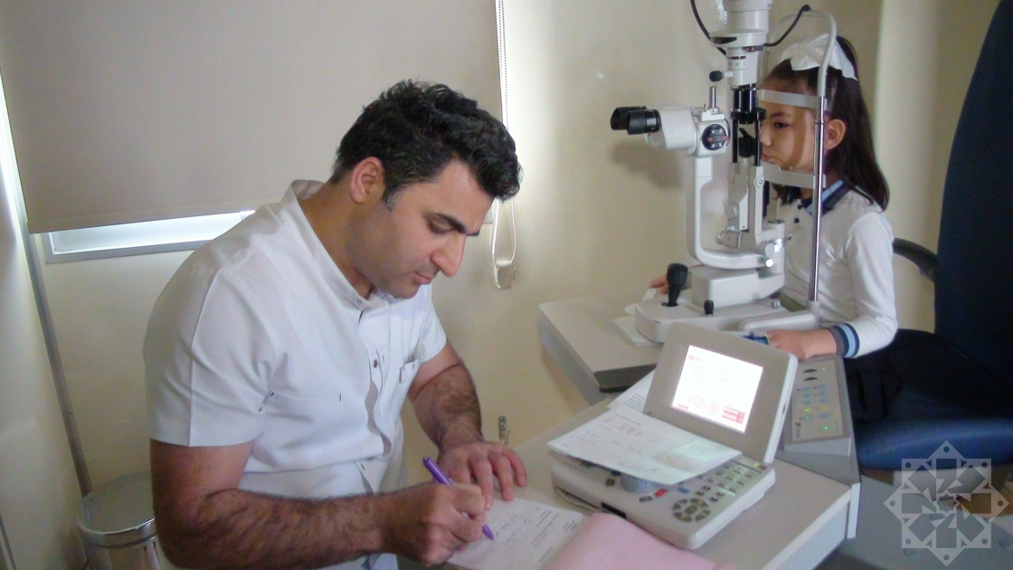 Füzulidə keçirilən tibbi aksiyanın ilk günündə 100-dən çox sakin oftalmoloji müayinə olunub
