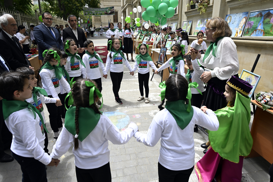 “Yaşıl dünya naminə həmrəylik ili”nə həsr olunmuş inklüziv sərgi təşkil olunub