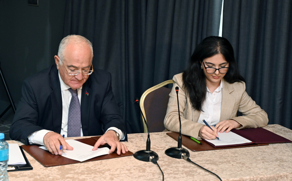 Hakimlər İttifaqı ilə “Femida Könüllüləri” təşkilatı arasında əməkdaşlıq haqqında memorandum imzalanıb