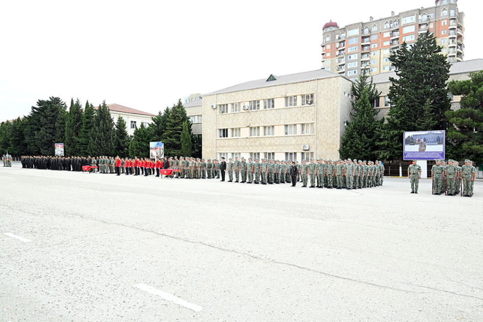 Növbəti zabit təkmilləşdirmə kursunu uğurla bitirən dinləyicilərə sertifikatlar verilib