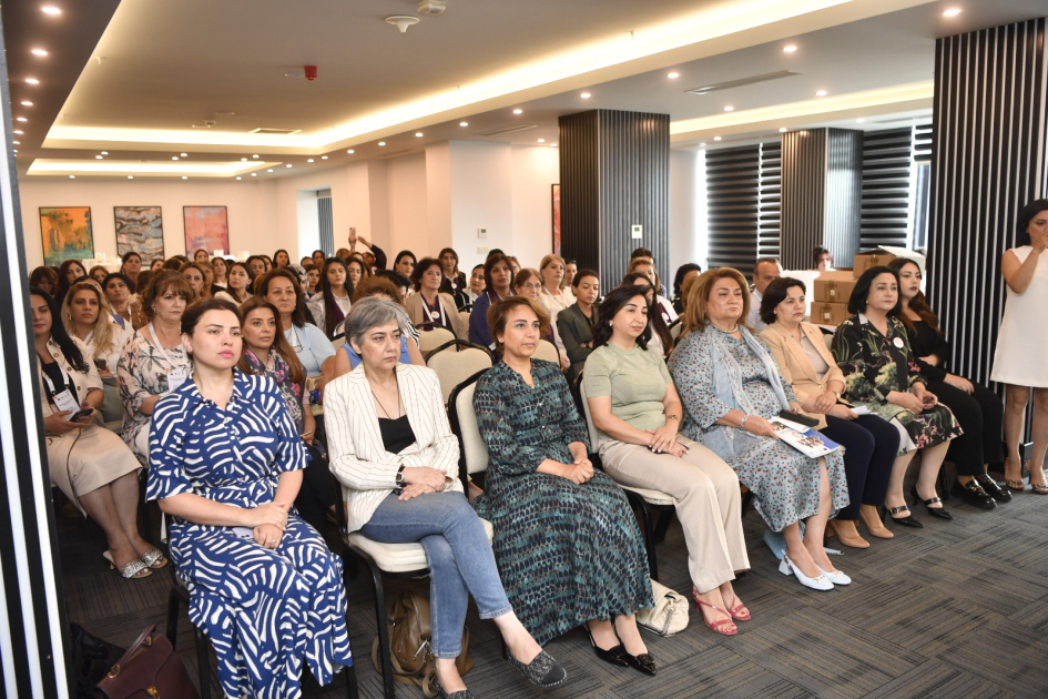 Bakıda “Rəqəmsal İqtisadiyyatda Qadın İştirakı” mövzusunda biznes forum keçirilib