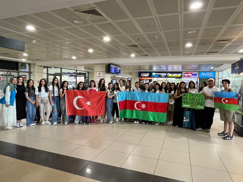 “YAŞAT” Fondu şəhid övladları üçün Antalyada düşərgə təşkil edir