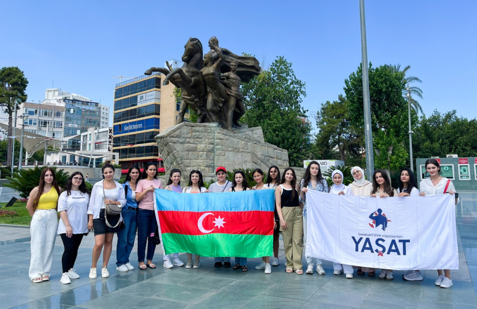 “YAŞAT” Fondunun Antalyadakı düşərgəsi davam edir