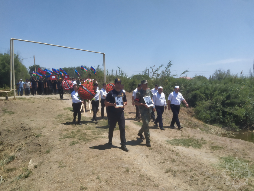 31 il öncə itkin düşən ana və övladının nəşinin qalıqları Saatlıda dəfn olunub