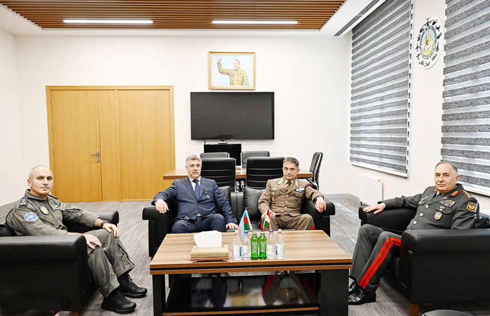 Macarıstan Müdafiə Qüvvələrinin Baş Qərargah rəisi Azərbaycanın hərbi müəssisələrində olub