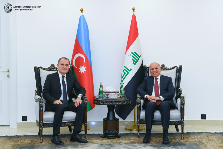 Azərbaycan və İraq xarici işlər nazirləri regional məsələləri müzakirə ediblər