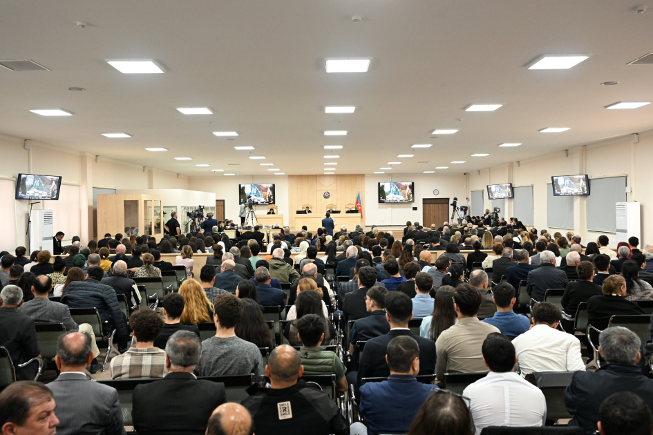 Məhkəmədə Ermənistan silahlı qüvvələri tərəfindən Kəlbəcərin işğalı zamanı əsir və girov götürülmüş azərbaycanlılara işgəncələr verilməsi ilə bağlı ifadələr dinlənilib