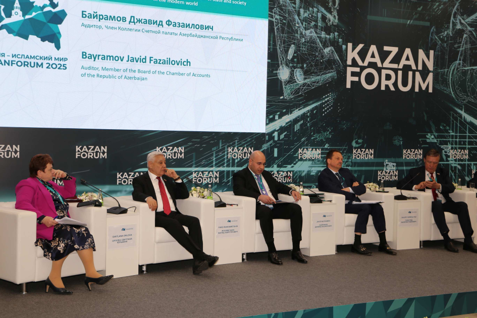 Hesablama Palatasının nümayəndə heyəti “Rusiya-İslam Dünyası: Kazanforum” XVI Beynəlxalq İqtisadi Forumunda iştirak edib