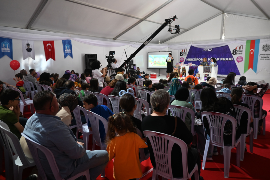 Amasyada Türkiyə türkcəsinə çevrilmiş Azərbaycan xalq nağıllarının təqdimatı olub