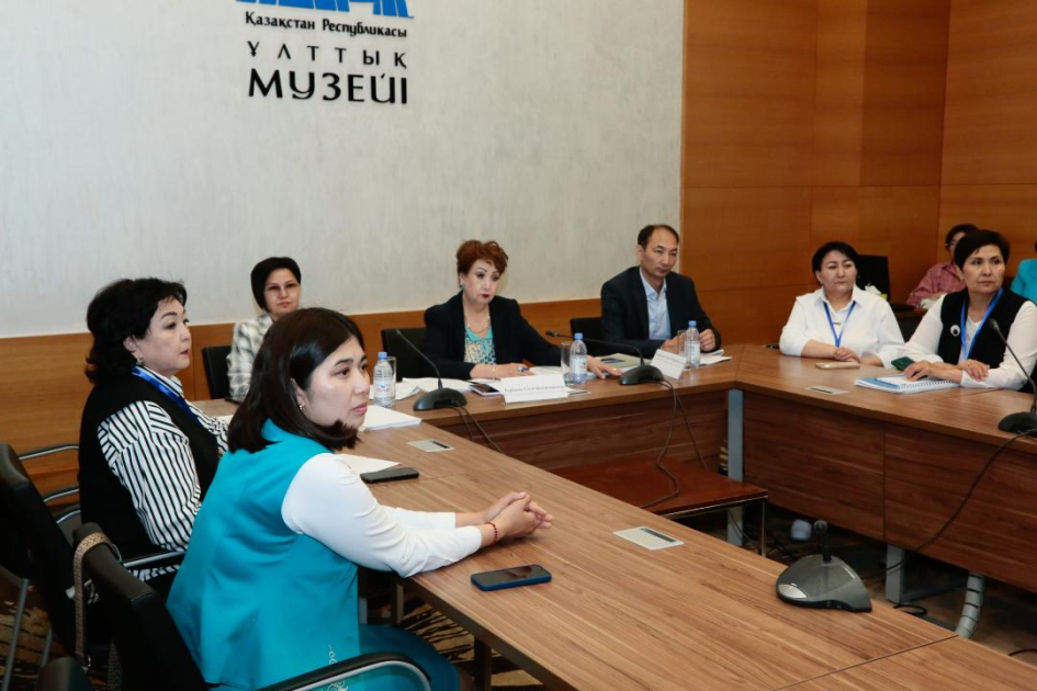 Azərbaycan Astanada keçirilən forumda muzey eksponatlarının konservasiyası təcrübəsini bölüşür