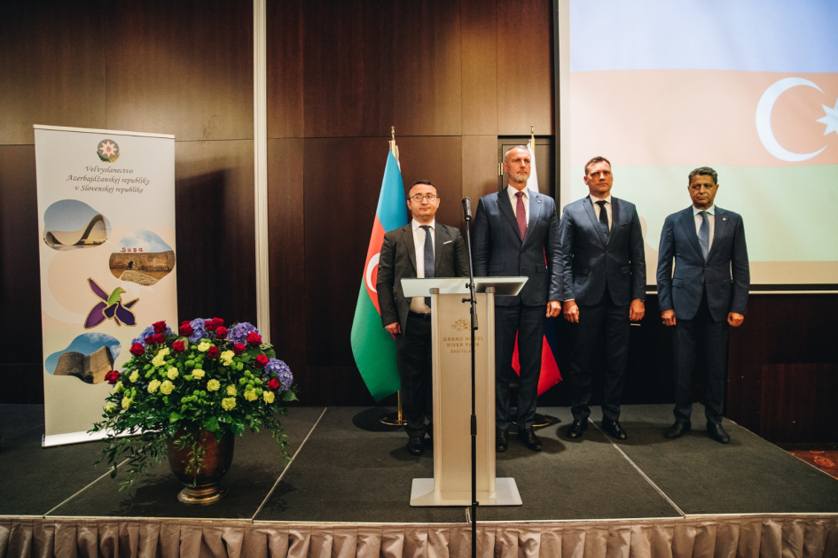 Azərbaycanın Müstəqillik Günü Bratislavada təntənəli qeyd olunub