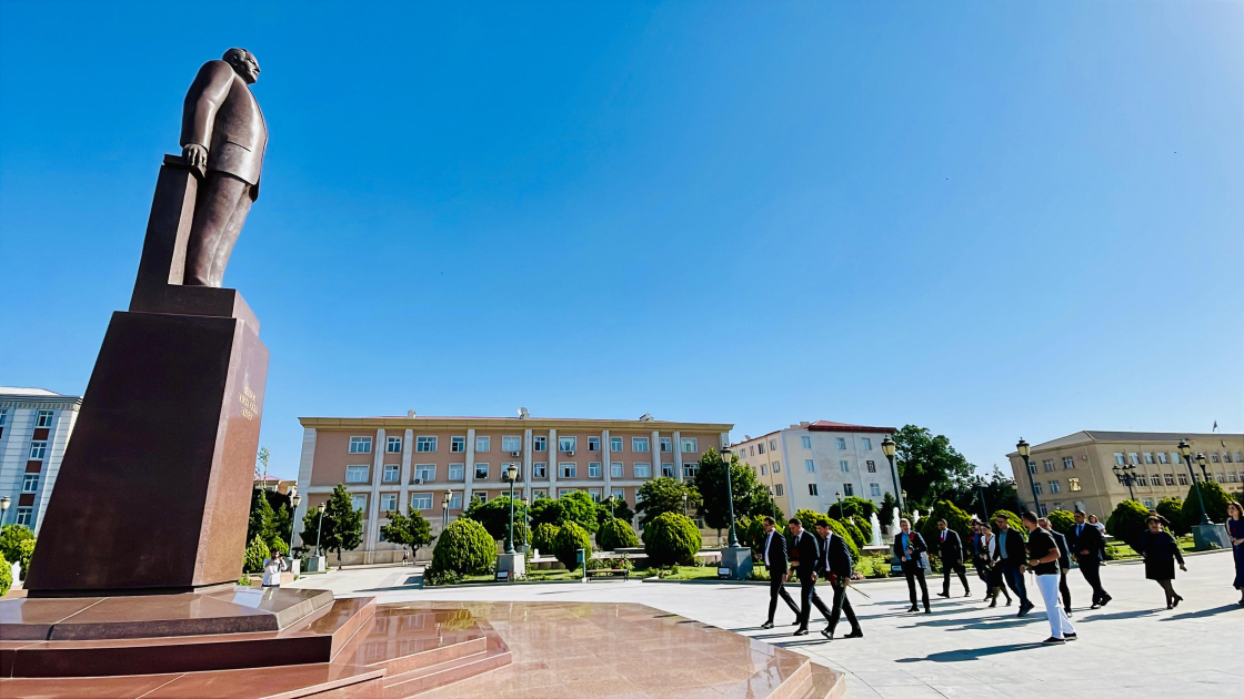 Naxçıvanda “Müasir Pediatriyanın İşığında” adlı elmi-praktik konfrans keçirilib