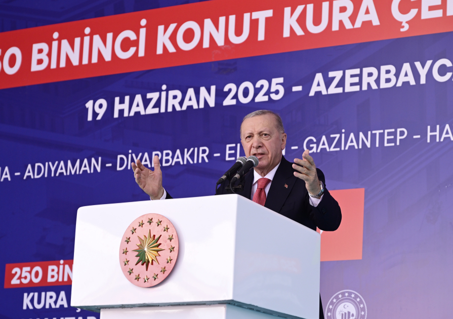 Türkiyənin Kahramanmaraş şəhərində “Azərbaycan” məhəlləsinin açılış mərasimi keçirilib YENİLƏNİB - 6 Türkiyənin Kahramanmaraş şəhərində “Azərbaycan” məhəlləsinin açılış mərasimi keçirilib YENİLƏNİB - 6