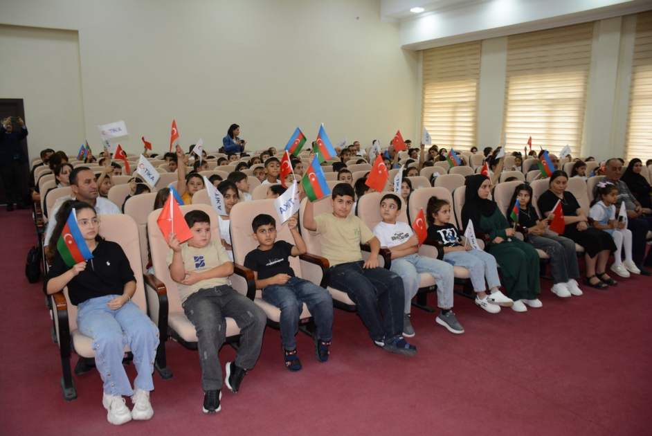 Tərtərdə şəhid, qazi və aztəminatlı ailələrdən olan 200 şagirdə məktəb ləvazimatları hədiyyə edilib