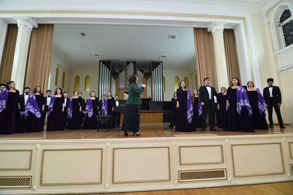 Bakı Musiqi Akademiyasında Üzeyir Hacıbəylinin 140 illiyinə həsr olunmuş konsert keçirilib