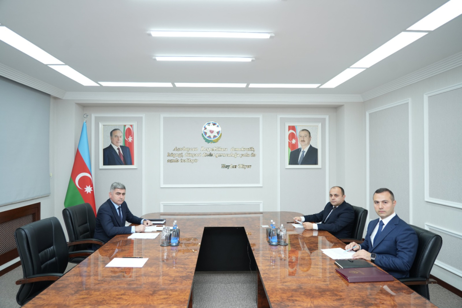 Ədliyyə nazirinin müavini bölgələrdə yaşayan vətəndaşların müraciətlərini dinləyib