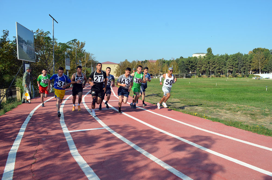 Azərbaycan Ordusunda hərbi qulluqçular arasında atletika yarışları keçirilib