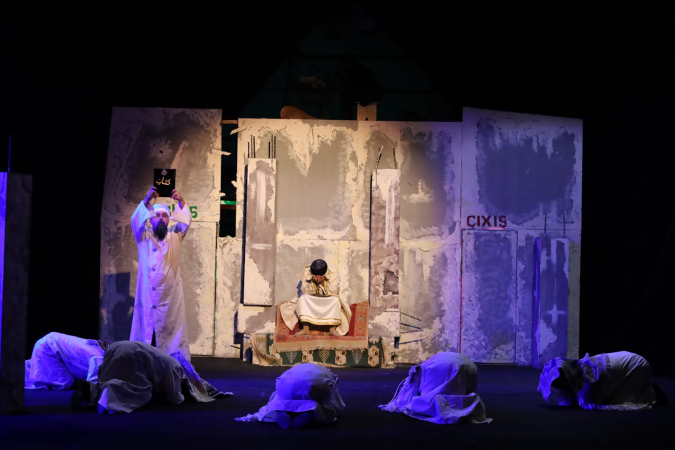 Qazax Dövlət Dram Teatrında yeni tamaşanın premyerası olub
