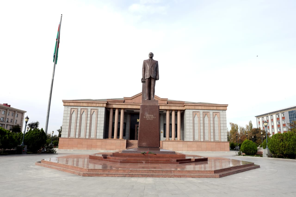 Səfərbərlik və Hərbi Xidmətə Çağırış üzrə Dövlət Xidmətinin rəisi Naxçıvanda səfərdədir