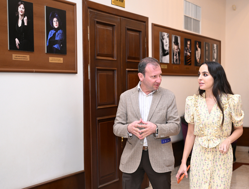 “Art Weekend” çərçivəsində “Nə qədər kifayətdir?” adlı inklüziv rəqs tamaşası təqdim edilib