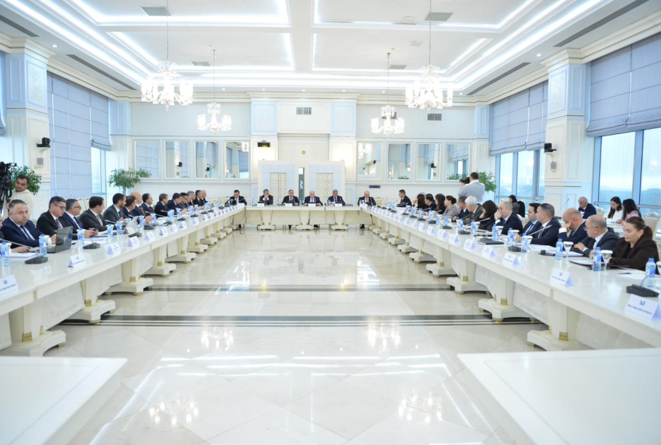 2026-cı il üçün DSMF və İSF-nin büdcələri, yaşayış minimumu və ehtiyac meyarı müzakirə olunub