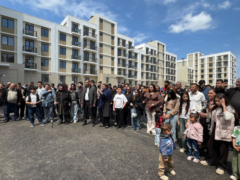 Ağdam şəhərində daha 110 ailəyə mənzillərinin açarları təqdim olunub