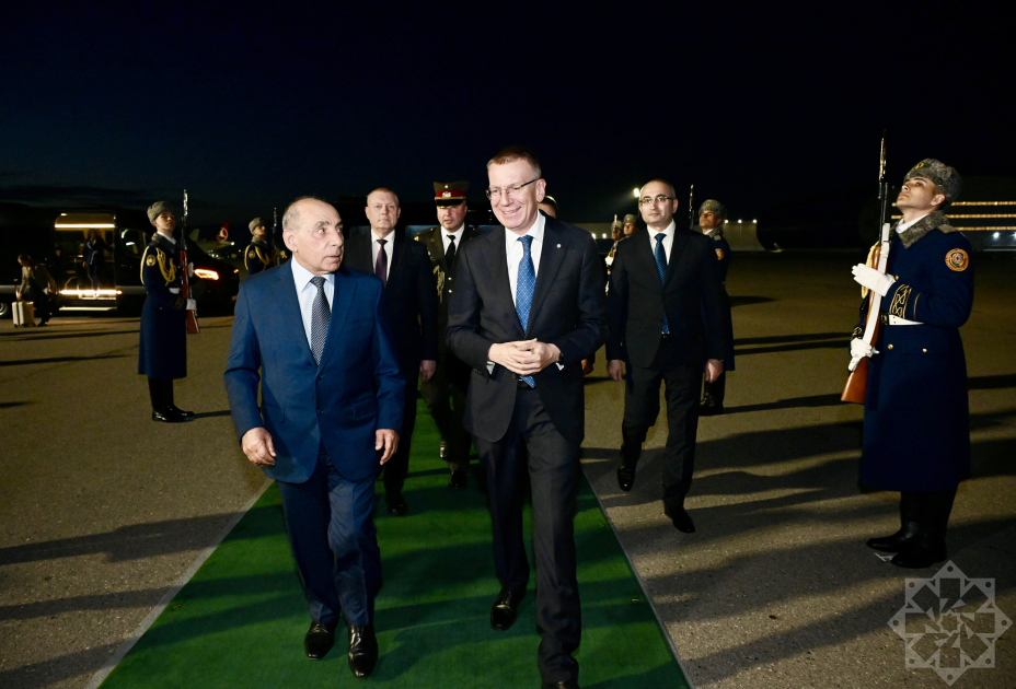 Latviya Prezidenti Edqars Rinkeviçs Azərbaycana rəsmi səfərə gəlib