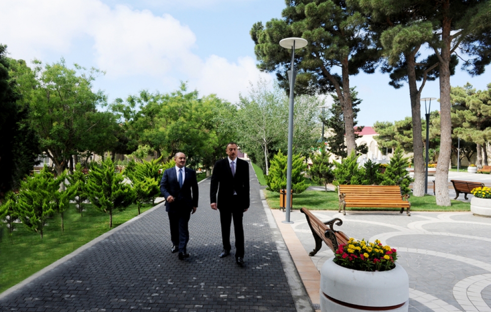 Le président Ilham Aliyev a visité le parc Heydar Aliyev situé dans le bourg de Badamdar suite à sa reconstruction