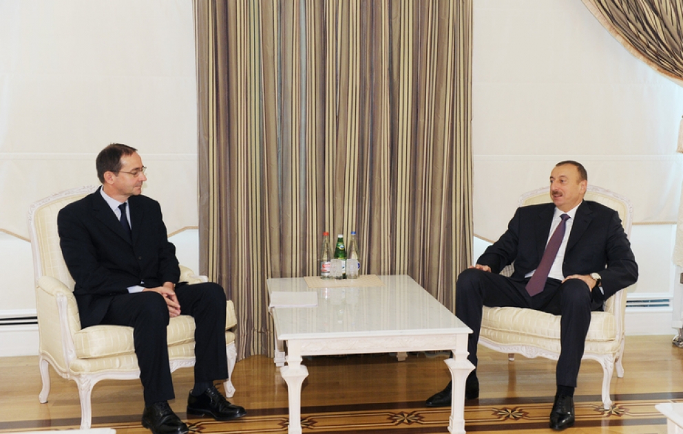 Le président azerbaïdjanais Ilham Aliyev a reçu le directeur général du cimentier suisse Holcim