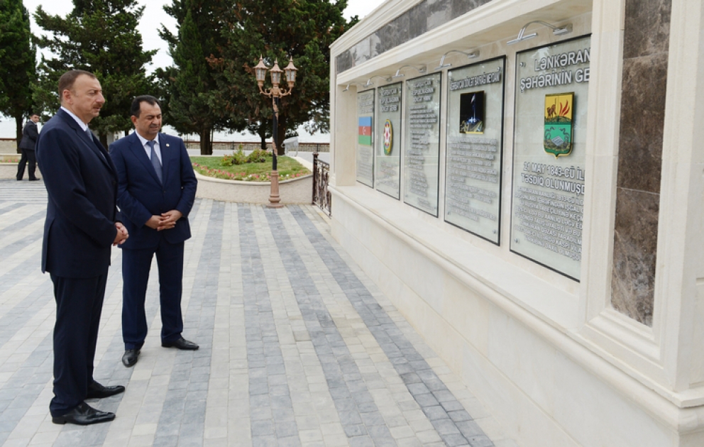 Le président azerbaïdjanais a visité la Place du Drapeau à Lenkoran