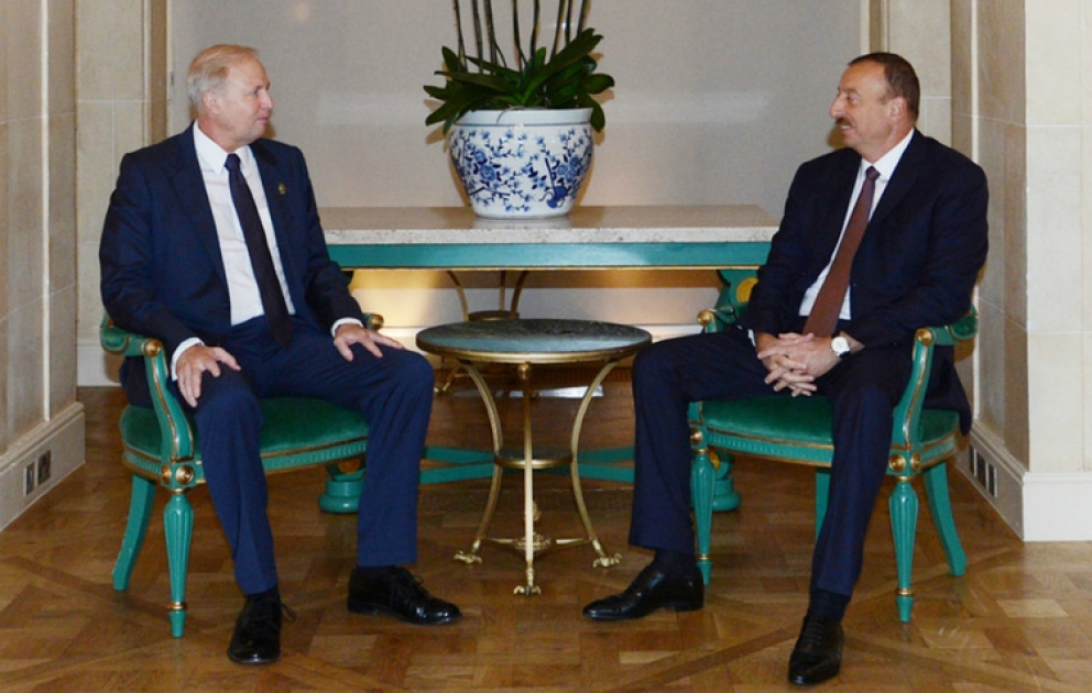 Le président Ilham Aliyev s’est entretenu avec Robert Dudley, directeur général de bp
