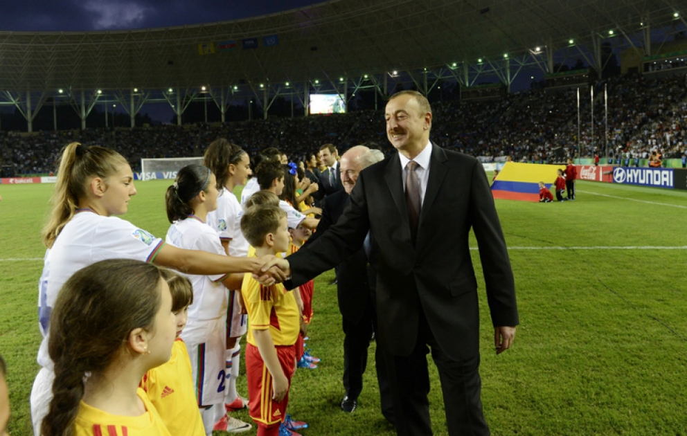 La cérémonie officielle d’ouverture de la Coupe du Monde Féminin U-17 de la FIFA, Azerbaïdjan 2012Le président azerbaïdjanais Ilham Aliyev a participé à la cérémonie d’ouverture