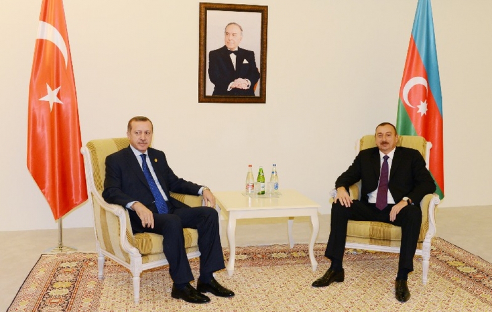 Rencontre du président azerbaïdjanais M. Ilham Aliyev avec Recep Tayyip Erdogan, premier ministre turc