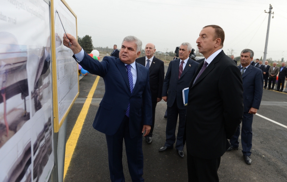 Le président Ilham Aliyev a participé, samedi 27 octobre, à l’ouverture du pont de l’autoroute Saatly-Moussaly-Mezreli sur l’Araxe suite à la reconstruction