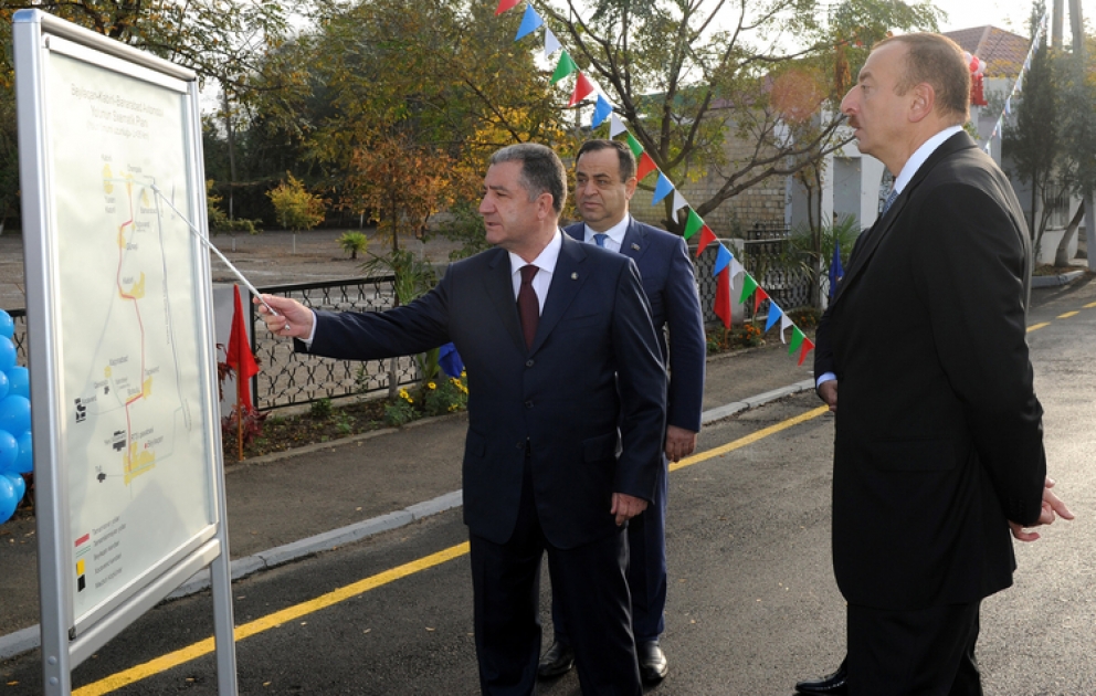 Le président Ilham Aliyev a participé à l’ouverture de l’autoroute Beylagan-Kabirli-Baharabad