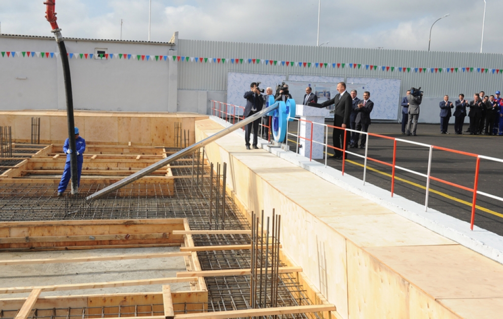 Les fondations du complexe des systèmes d’eau et d’égouts de la ville de Beylagan ont été jetées