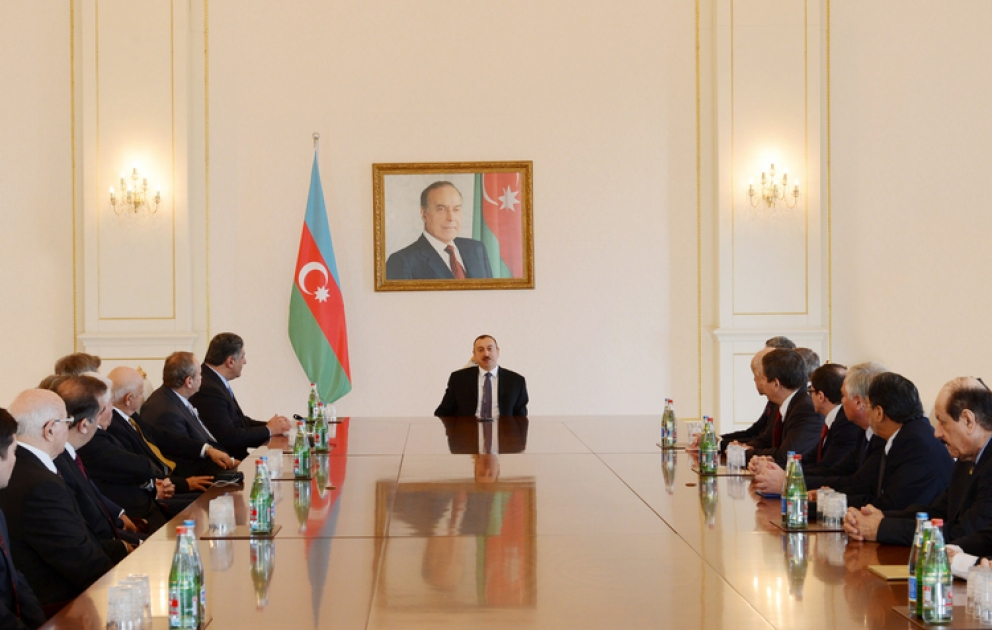 Le Président M. Ilham Aliyev a reçu les représentants étrangers venus participer au 20ème anniversaire du Comité National Olympique de l’Azerbaïdjan