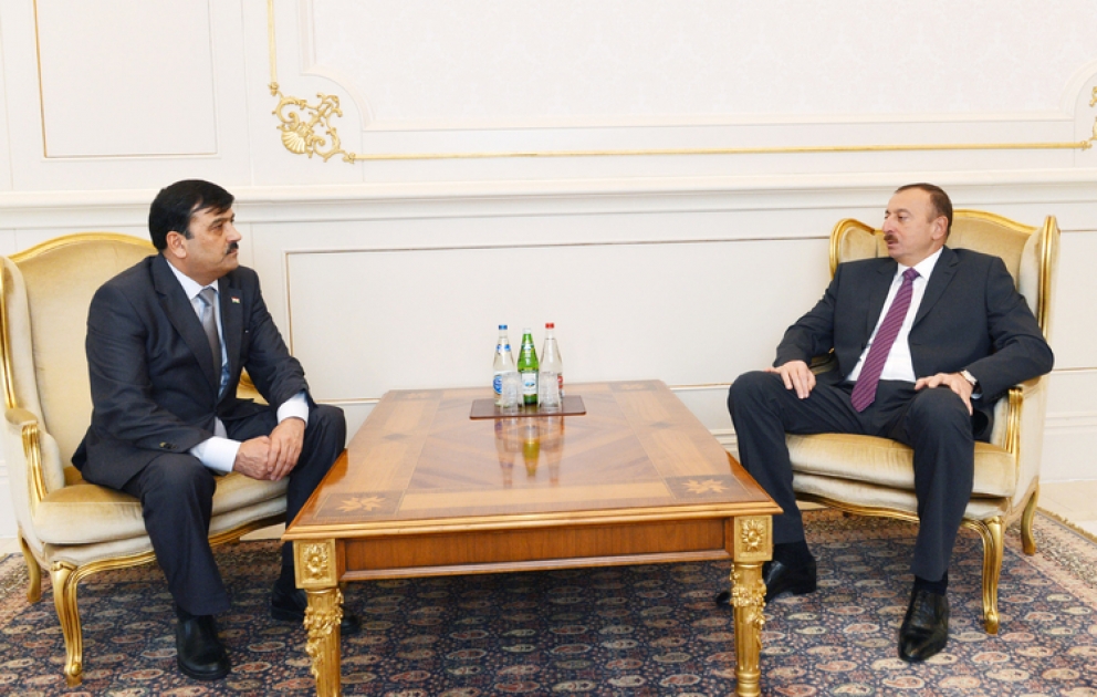 Le président Ilham Aliyev a reçu les lettres de créance du nouvel ambassadeur de Tadjikistan en Azerbaïdjan