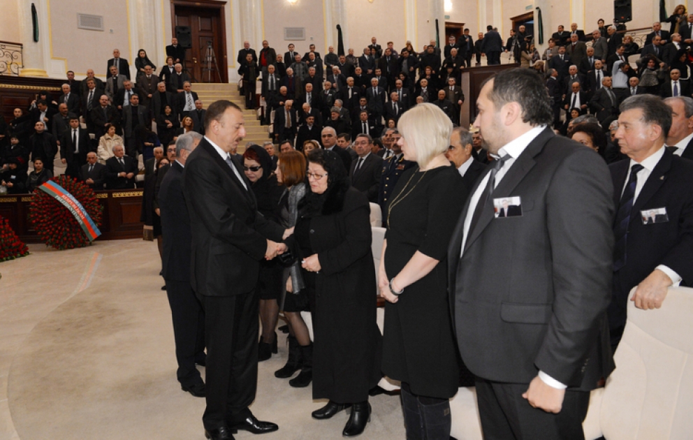 Mahmoud Karimov, éminent homme de science azerbaïdjanais, conduit à sa dernière demeure Le président Ilham Aliyev a assisté à la cérémonie d’adieu