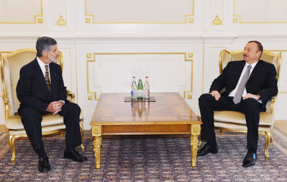 Le président Ilham Aliyev a reçu l’ambassadeur du Brésil en Azerbaïdjan à l’occasion de l’achèvement de son mandant diplomatique VIDEO