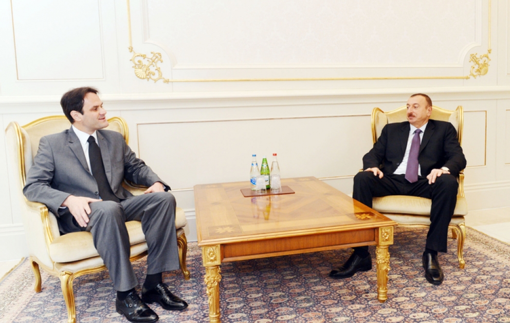 Le président Ilham Aliyev a reçu les lettres de créance du nouvel ambassadeur de Macédoine en Azerbaïdjan VIDEO