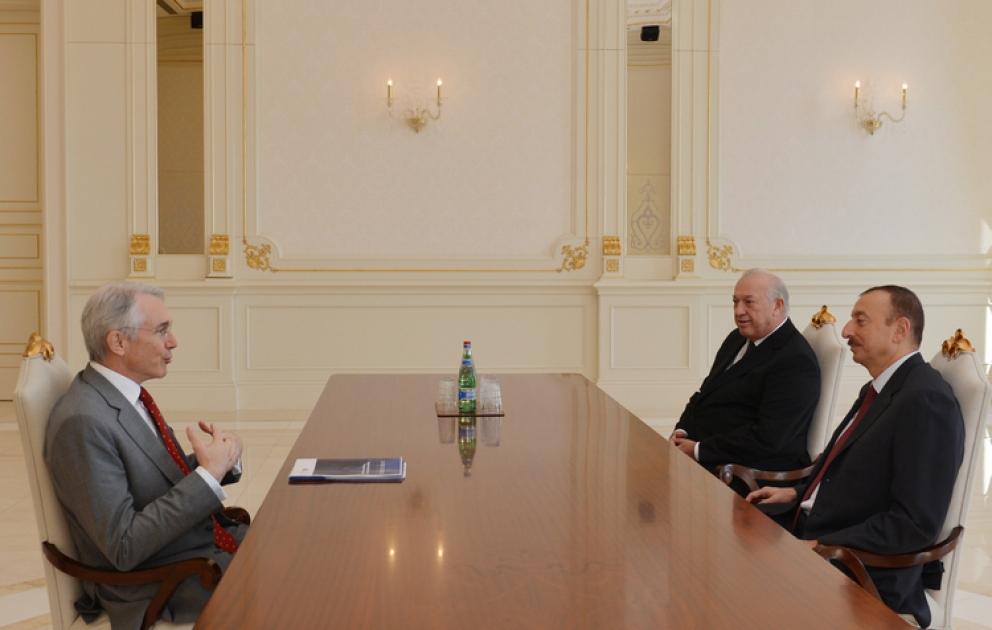 Le président azerbaïdjanais Ilham Aliyev a reçu le directeur général de l'Association internationale de transport aérien VIDEO
