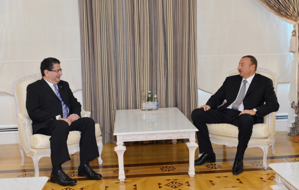 Azerbaijani President receives outgoing Greek ambassador VİDEO