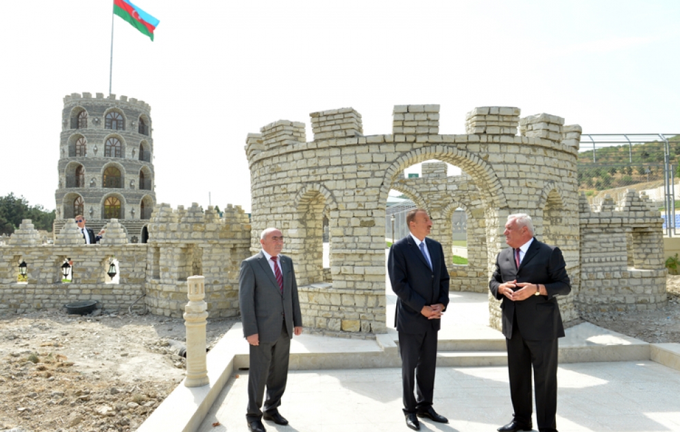 President Ilham Aliyev views Flag Square in Shabran VİDEO