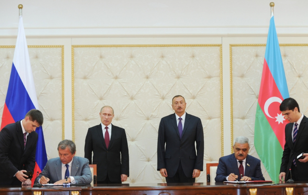 Azerbaijan, Russia sign bilateral documents VİDEO