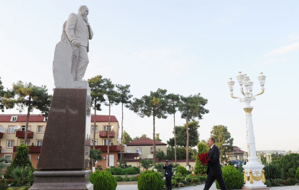 Azerbaijani President arrives in Agjabadi District VİDEO
