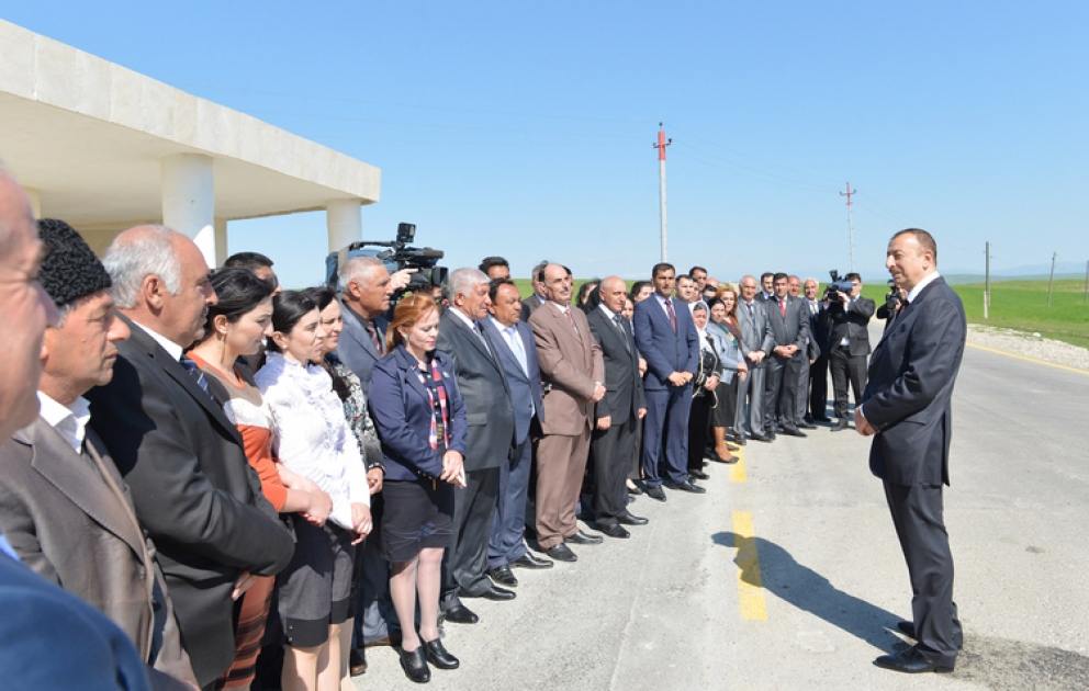 Le président azerbaïdjanais a pris connaissance des travaux de rénovation en cours sur la route Goboustan-Khilmilli VIDEO